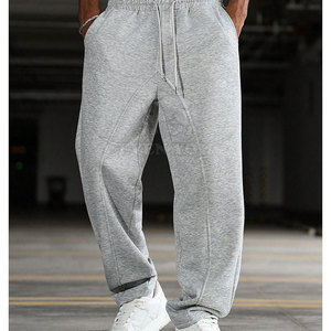 Pantalones Deportivos Holgados de Estilo Relajado con Tela Transpirable y un Estilo Urbano Informal - Product Image 3