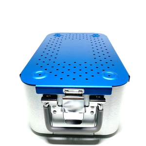 Nouvel arrivage de plateau de stérilisation en acier inoxydable Instrument chirurgical plateau de boîte de stérilisation de taille moyenne/grande - Product Image 6