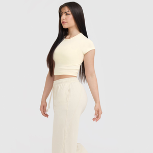 Camiseta Beige 100% de algodón de alta calidad para mujer, camiseta informal ligera, suave, transpirable y elegante, camiseta de entrenamiento de gimnasio de ajuste relajado de diseñador - Product Image 6