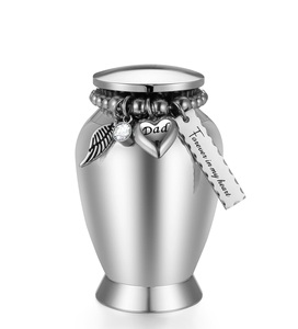 Urnes de papa coeur en argent pour cendres humaines Urnes de souvenir avec breloque en croix Mini urnes de crémation pour cendres en acier inoxydable Taille personnalisée - Product Image 6