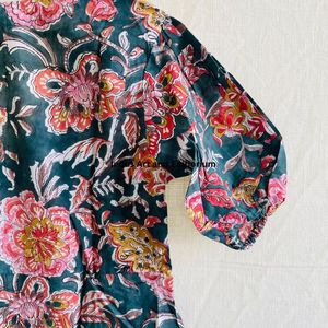 Hermoso Vestido Estampado Floral en Bloques de Algodón, Vestido para Uso Casual, Vestido Estampado a Mano - Product Image 3