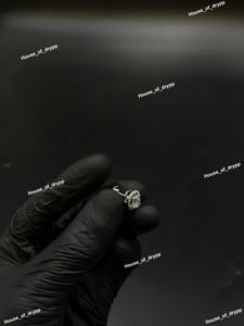 ต่างหูเพชรโมอิสซาไนต์ทรงรีแบบสองในหนึ่งเดียว เงินแท้ 925 ประดับเพชรแบบไอซ์เอาท์ ฮาโล เพฟเซ็ต สไตล์ฮิปฮอป เหมาะสำหรับทั้งชายและหญิง ใส่ไปงานปาร์ตี้ได้ - Product Image 5