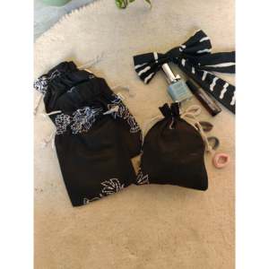 Juego de 5 Bolsas de Regalo Rose Noir Black Potlis - Product Image 2