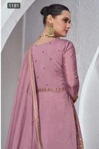 Salwar Kameez pour femmes, style culturel du Rajasthan, motif unique brodé, filet en fausse fourrure, non cousu, pour les occasions spéciales - Product Image 2