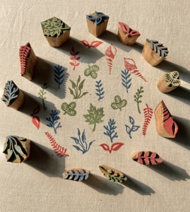 Ensemble de tampons en bois botanique faits à la main |   Tampons de sérigraphie à motifs floraux et feuilles pour tissu, papier, estampage à la main - Product Image 1