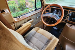 PRÊT À CONDUIRE - VÉHICULE D'OCCASION À VOLANT À GAUCHE |   Conduite à droite |   1988 FORDDDSS E-350 XLT SUPERRRSS CLUBBBSS WAGONNNSS - Product Image 4