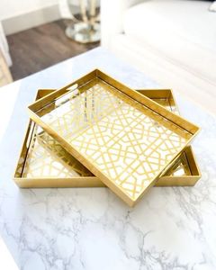 Grand plateau design en MDF avec impression unique, parfait pour les cadeaux de mariage, les cadeaux de pendaison de crémaillère et les besoins de service de fête - Product Image 1