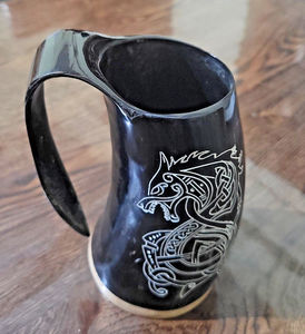 Cáliz de Cuerno Artesanal - Recipiente para Beber de Cuerno de Búfalo Tallado a Mano para Rituales y Ceremonias - Product Image 2