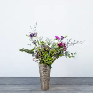 Jarrón de flores de Metal artesanal tradicional hecho a mano, trabajo de incrustaciones intrincadas, Ideas de diseño interior étnico moderno para exportar, la mejor Decoración - Product Image 4