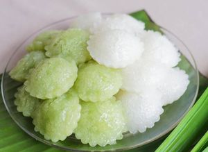 Gâteau de farine de blé cuit à la vapeur / Gâteau vietnamien en nid d'abeille surgelé au lait de coco Dessert cuit à la vapeur Fabricant de marques privées - Product Image 2