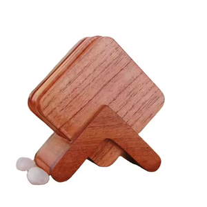 Posavasos Cuadrados Modernos de Madera de Nogal Hechos a Mano y Juego de Alfombrillas y Protectores Duraderos y Elegantes de Crescent Crafts - Product Image 1