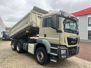 Camion lourd MAN TGS 26.460 6x4 Euro6 2017, benne basculante, moteur diesel, caméra arrière, direction à gauche 360°, capacité 31-40T, automatique 30t - Product Image 5
