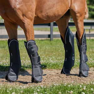 Botas de montar a caballo cómodas y ligeras de alta calidad Nueva llegada Logotipo personalizado Hecho de cuero PVC Racing Servicio OEM disponible - Product Image 4