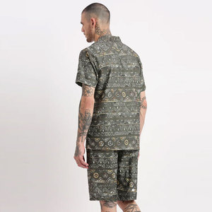 Conjunto de camiseta de ajuste relajado étnico con estampado de verano de estilo callejero para hombre, conjunto de algodón suave transpirable cómodo - Product Image 4