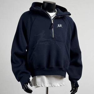 Athletic Basics Sudadera con capucha de media cremallera con ajuste flexible y costuras duraderas para uso activo Street Style Sudadera con capucha de media cremallera - Product Image 3