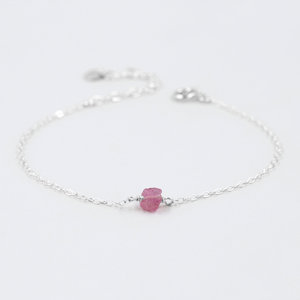 Bracelet de pierres précieuses brutes de Tourmaline rose naturelle vibrante 925 Bracelet Boho en argent promesse bijoux cadeau pour femmes et filles - Product Image 1