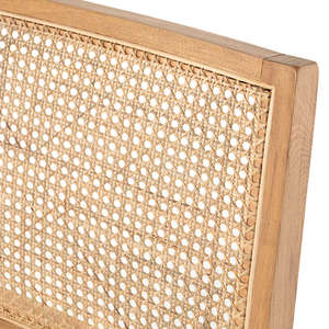 Silla de Comedor Simple Daton Hecha con Estructura de Madera de Teca Sólida y Ratán Tejido con Asiento de Cuero Sintético y Acabado Marrón Natural. - Product Image 5