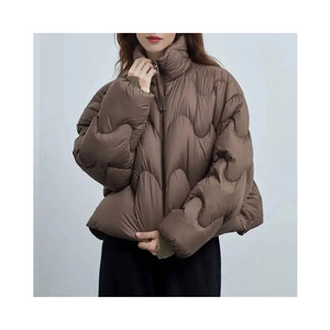 Chaqueta Acolchada para Mujer, Precio al por Mayor, Estilo Corto, Piel de Vaca, Tejido Acolchado, Impermeable, Transpirable, Abrigo de Burbujas, Ropa Exterior Elegante y Cálida - Product Image 1