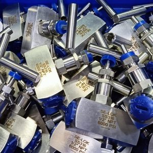 วาล์วเข็มสแตนเลส ผลิตโดยผู้ผลิตจากอินเดียโดยตรง วาล์วเข็มแบบตรง วาล์วเข็มแบบมุม - Product Image 2