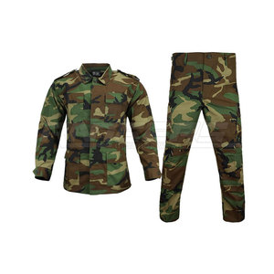 Prix de gros – Nouvelle conception 2025 – Uniforme tactique pour adultes en polyester – Impression de logo personnalisée – Haute qualité – Fabriqué au Pakistan - Product Image 1