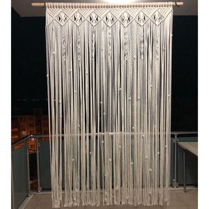 Rideau en macramé bohème fait main, décoration murale bohème pour mariages et maison, en coton et bois, motif végétal - Product Image 1
