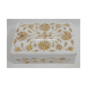 Mármol blanco más hermoso con acabado fino y forma rectangular pulida suave Cajas de joyería con Incrustaciones de nácar dorado - Product Image 1