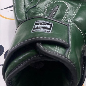 Guantes de Boxeo Muay Thai Verde Oscuro Twins, Más Vendidos, para Venta al por Mayor, OEM, Profesionales, para Sparring, con Correa Ajustable, Artes Marciales - Product Image 6