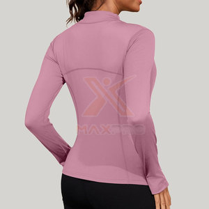 Vêtements de sport à faible MOQ pour femmes : Veste de yoga respirante, grande taille, avec logo frontal, coupe-vent, très vendue - Product Image 2
