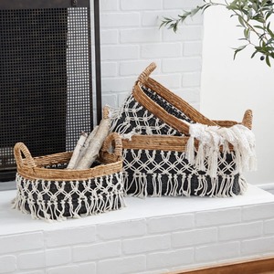 Panier de rangement en macramé élégant pour offrir en cadeau, organisation de la maison, décoration, affichage et utilisations quotidiennes essentielles, fabriqué à la main en Inde - Product Image 2