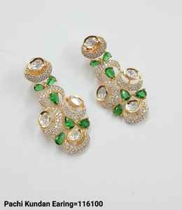ต่างหูห้อยดีไซน์ดอกไม้ชุบทองสไตล์อินเดีย ประดับมุกเทียมและเพทาย สำหรับชุดเครื่องประดับงานแต่งงานของผู้หญิง - Product Image 2