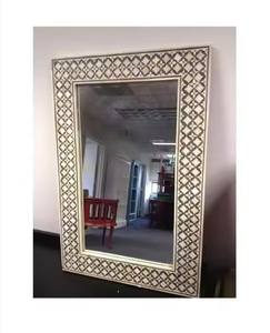 Marco de Espejo de Diseño Contemporáneo con Acentos de Madreperla para Sala de Estar, Dormitorio, Baño e Interiores - Product Image 1