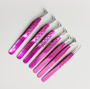 Pinzas de pestañas profesionales de acero inoxidable rosa fuerte al por mayor pinzas de pestañas de volumen de agarre perfecto punta de fibra estampado de pestañas - Product Image 1