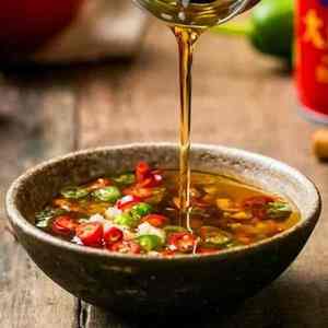 Huile de sésame naturelle en gros pour l'exportation, huile de sésame torréfiée pure, huile de sésame non raffinée de haute qualité pour trempage, friture et salades - Product Image 3