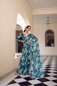 Hermoso mármol ligero con estampado floral con borde de encaje de perlas Saree Compras en línea India a precio barato - Product Image 3