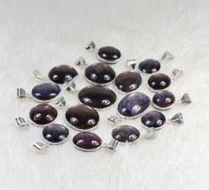 Collier pendentif pierre rubis étoile naturelle lisse poli à la main avec technologie d'incrustation de réglage de lunette - Product Image 2