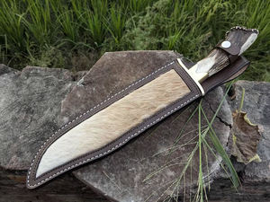 Cuchillo Bowie fijo de espiga completa de acero de alto carbono hecho a medida Funda de cuero de Búfalo con mango de cuerno. - Product Image 6
