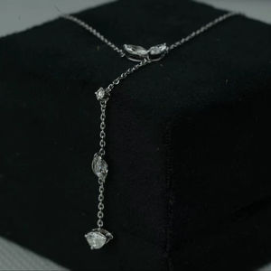 Collier en plaqué or avec diamants taillés marquise pour femmes cultivées en laboratoire pour mariage et anniversaire - Product Image 1