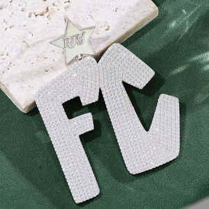 Personalizado Icedout Moissanite Diamante Colgante VVS Claridad Joyería Fina con Cualquier Letra Estilo Vintage Collar de Plata - Product Image 2