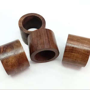 Anneaux de serviette en rotin élégants pour une expérience culinaire raffinée, décoration de table en osier - Product Image 1