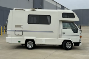 DRIVE - Véhicule d'occasion conduite à gauche |   Conduite à droite |   1997 TOYOTAASS TOYOACEESS CAMPERRSS - Product Image 2