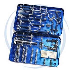 Instruments chirurgicaux orthopédiques 5.5 ensemble d'instruments pour le système de la colonne vertébrale 48 pièces ensembles de colonne vertébrale en acier inoxydable (ensemble de pinces) BY DADDY D PRO