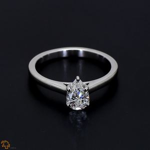 Bague de fiançailles et de mariage en or blanc 18 carats Cascade enchanteresse en forme de poire, diamant cultivé en laboratoire certifié IGI pour hommes et femmes - Product Image 5