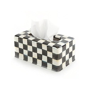 Estuche de almacenamiento de papel para servilletas de Metal respetuoso con el medio ambiente, soporte de pañuelos decorativo superior con acabado recubierto de polvo negro para mesa de cena elegante - Product Image 4