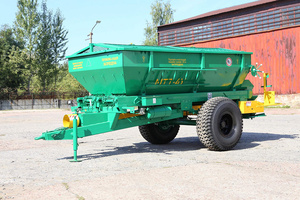 High-Quality Solid Mineral <b>fertilizers</b> distributor MTT-4U <b>Fertilizer</b> Spreaders for Transportation from Manufacturer - Product Image 2