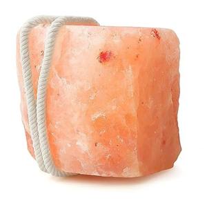 Sal de Baño Roja del Himalaya 100% Pura, Natural y Orgánica en Forma de Roca, Comestible para Ganado, Caballos, Búfalos y Vacas - Product Image 1