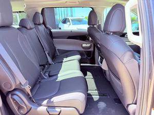 KIA Carnival 2025 USADO con Volante a la Izquierda/Derecha - Product Image 2