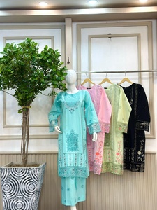 Colección Ssumaira que presenta 3 piezas vestido de invierno tela algodón bordado Kameez Salwar Set 2026 - Product Image 3