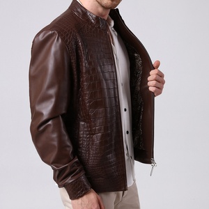 Chaqueta de Cuero Unisex Color Café, de Alta Calidad, con Estampado Repujado, Corte Ajustado, Cierre de Cremallera, Impermeable, para Invierno - Product Image 4