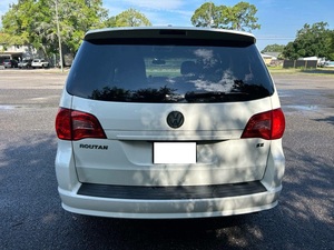 CLean Great deal ..Used 2020 V O L K S W A G E N R O U T A N S E W R S E - Product Image 5