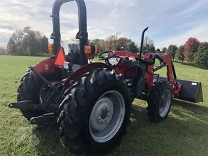 Tracteur à roues Massey Ferguson 2605H 2024, 3 cylindres, automatique, 4x4, 55 CV, boîte de vitesses SS, pompe à huile, moteur - Product Image 2